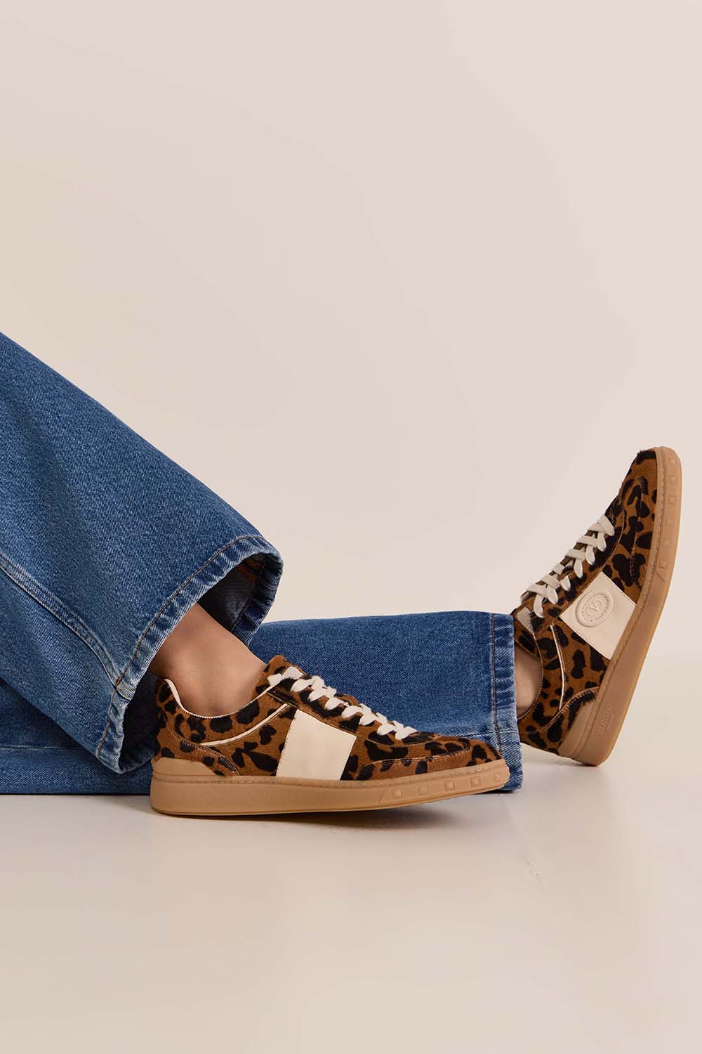 נעלי סניקרס